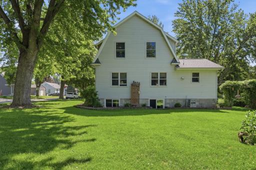 424 E 11th Street, Gibbon, MN 55335
