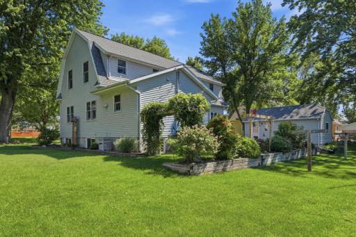424 E 11th Street, Gibbon, MN 55335
