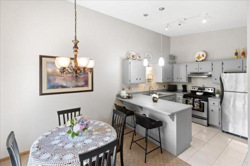 4602 1/2 Penkwe Way, Saint Paul, MN 55122