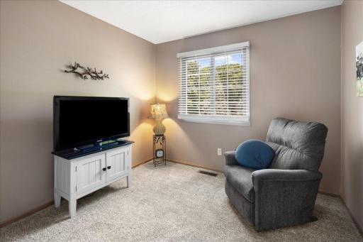 4602 1/2 Penkwe Way, Saint Paul, MN 55122