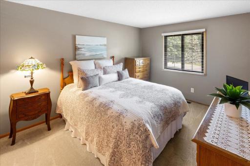 4602 1/2 Penkwe Way, Saint Paul, MN 55122