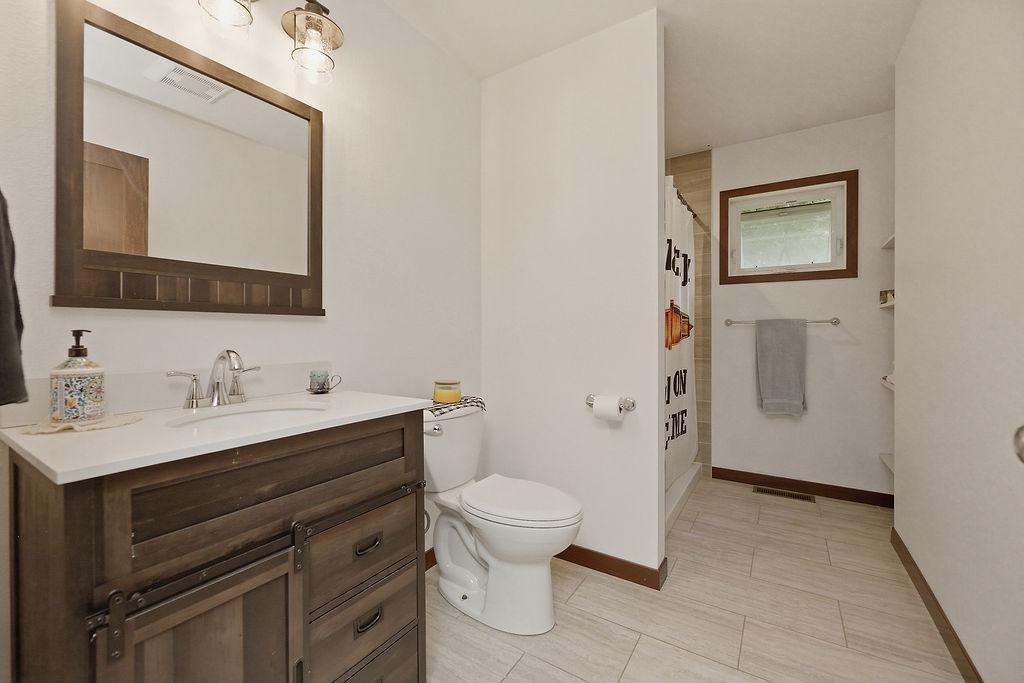 Upper level 3/4 Bathroom