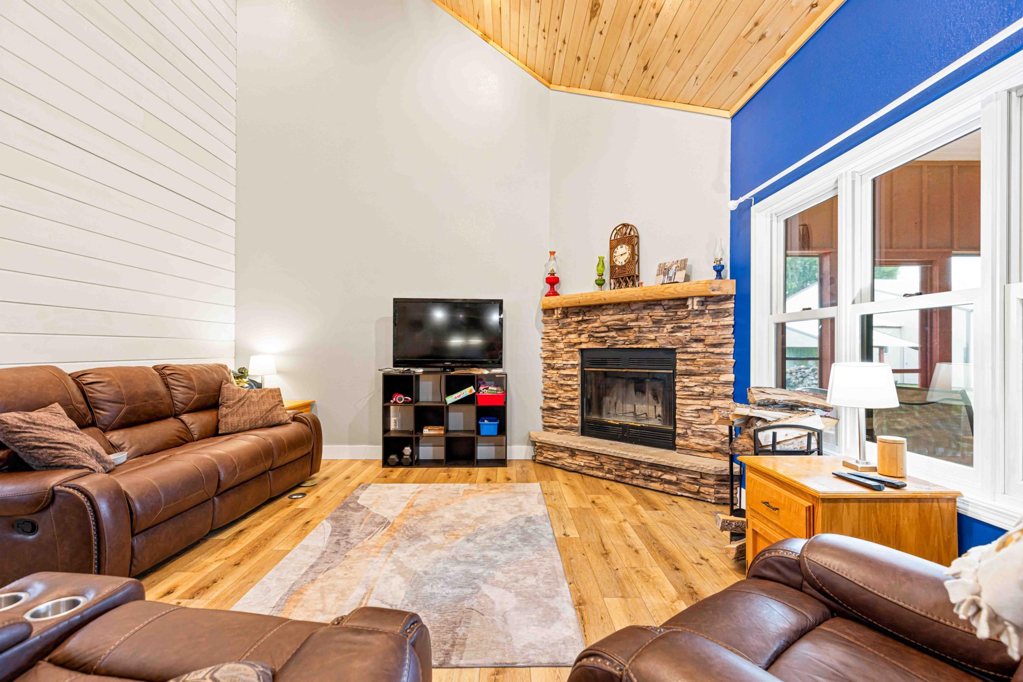 25131 Franklin Road Pelican Rapids-17.jpg