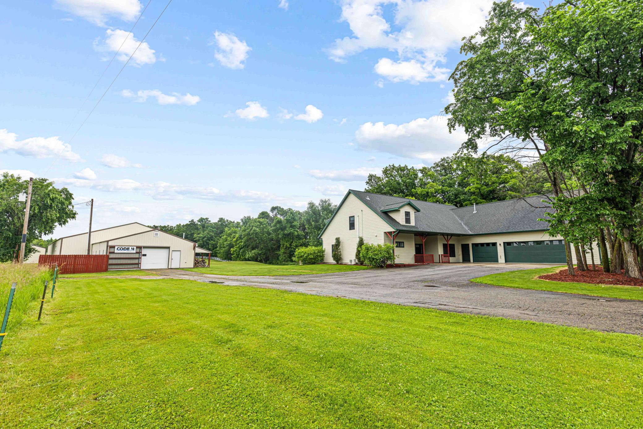 25131 Franklin Road Pelican Rapids-2.jpg
