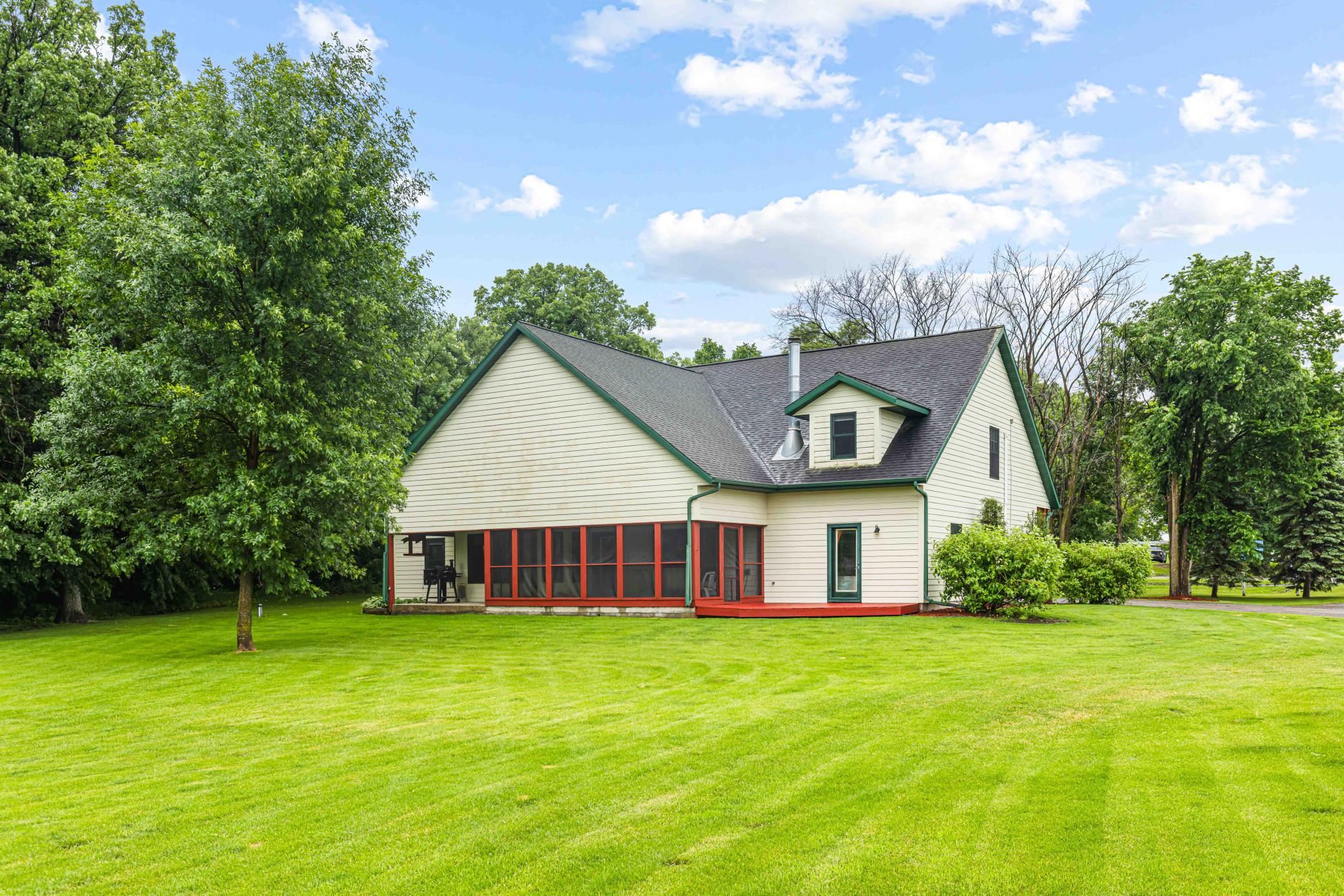 25131 Franklin Road Pelican Rapids-8.jpg