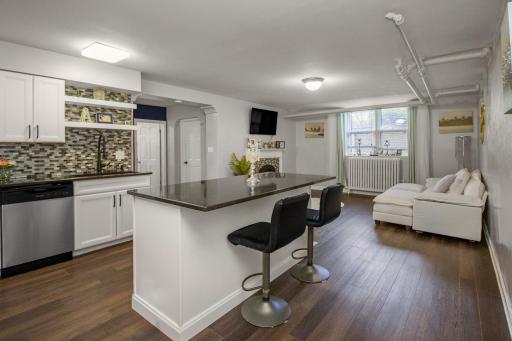 443 Dayton Avenue, 10, Saint Paul, MN 55102