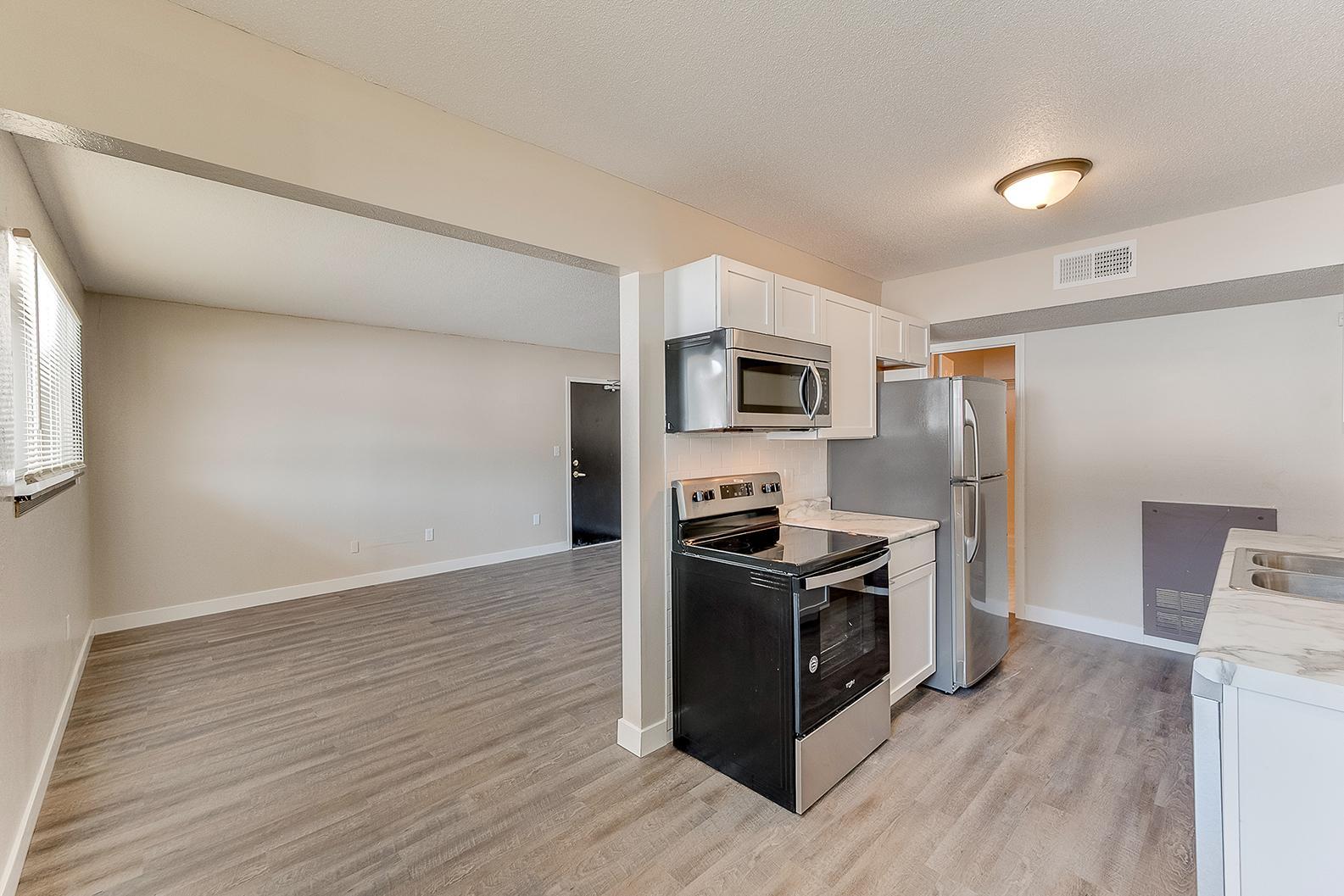 3. Kitchen.jpg