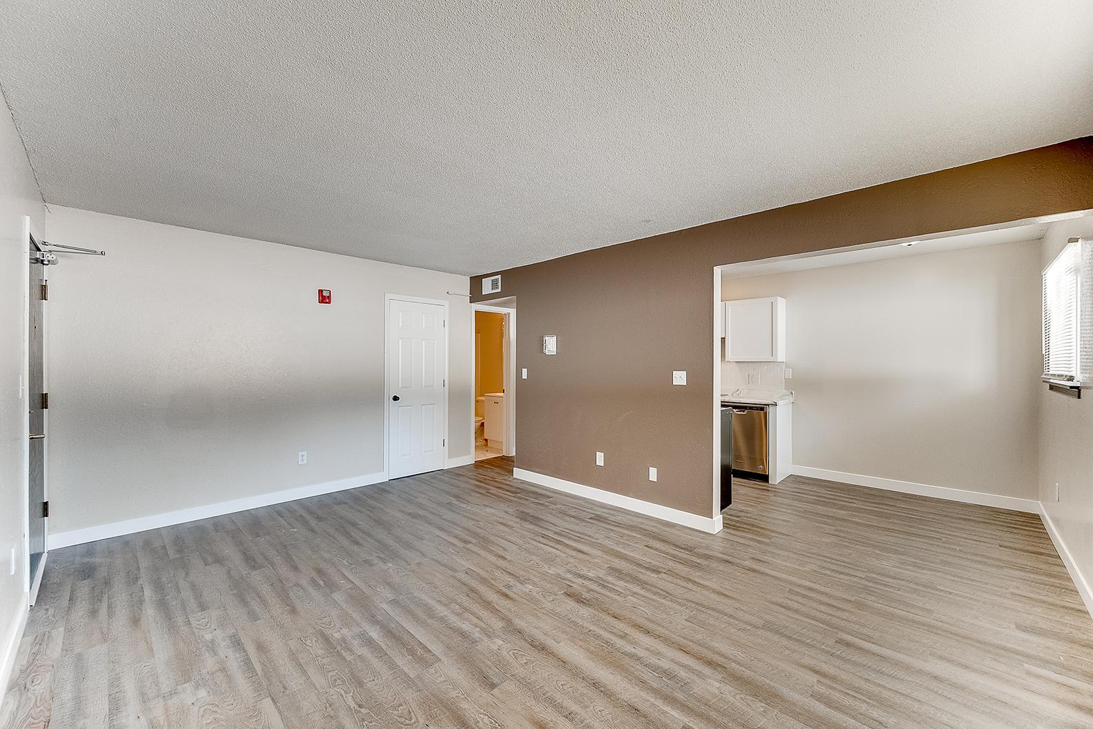 2. Living Area.jpg