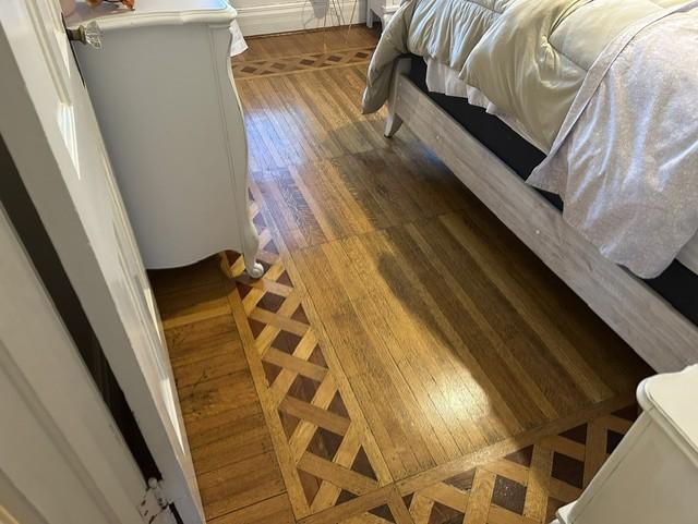 Mstr bed wood flooring