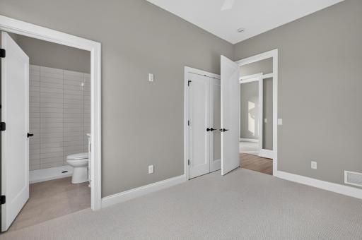 4759 Linden Cove Lane, Savage, MN 55378
