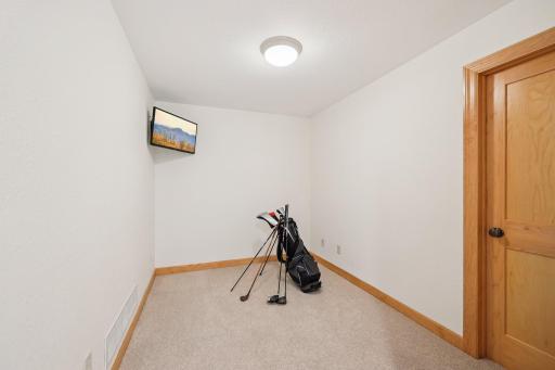 recessed nook perfect for 2nd office or exercise / play room