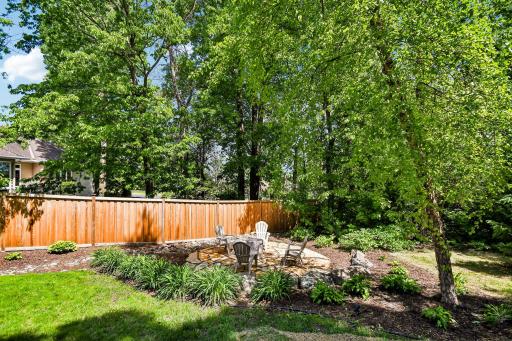 9-web-or-mls-Woodhill Dr-S2705-009.jpg