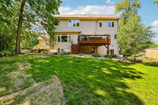 8-web-or-mls-Woodhill Dr-S2705-008.jpg