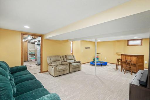 2045 Bluestone Lane, Saint Paul, MN 55122
