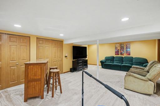 2045 Bluestone Lane, Saint Paul, MN 55122