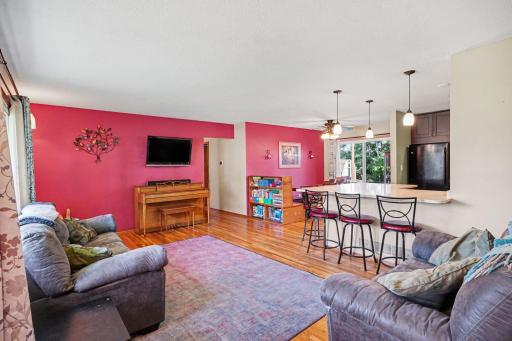 2045 Bluestone Lane, Saint Paul, MN 55122