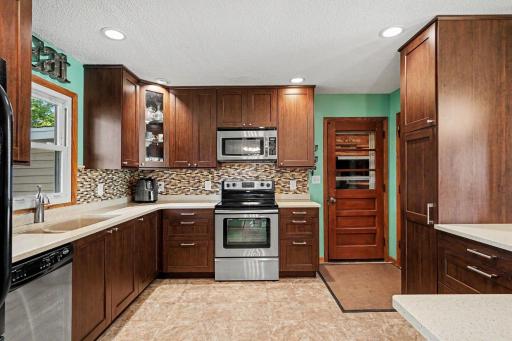 2045 Bluestone Lane, Saint Paul, MN 55122