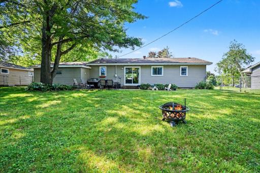 2045 Bluestone Lane, Saint Paul, MN 55122