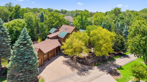2439 Emerald Trail, Minnetonka, MN 55305