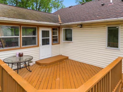 1242 Myrtle Street N, Saint Paul, MN 55119
