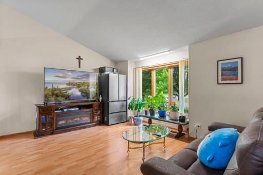 1242 Myrtle Street N, Saint Paul, MN 55119