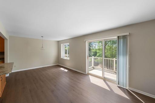 304 Pondridge Circle, Wayzata, MN 55391