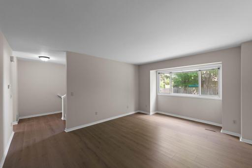 304 Pondridge Circle, Wayzata, MN 55391