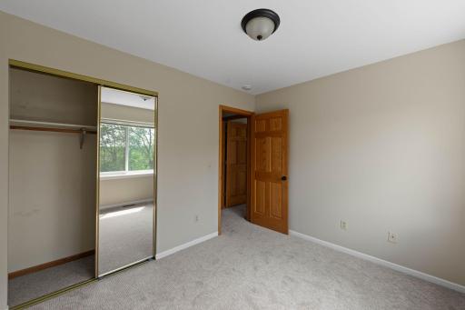 304 Pondridge Circle, Wayzata, MN 55391