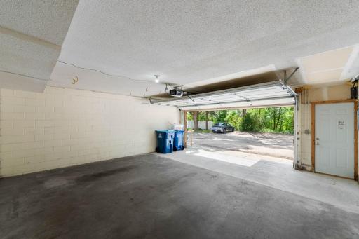 304 Pondridge Circle, Wayzata, MN 55391