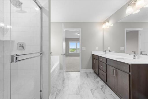 819 Spancil Hill View, Saint Paul, MN 55129
