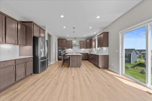 819 Spancil Hill View, Saint Paul, MN 55129