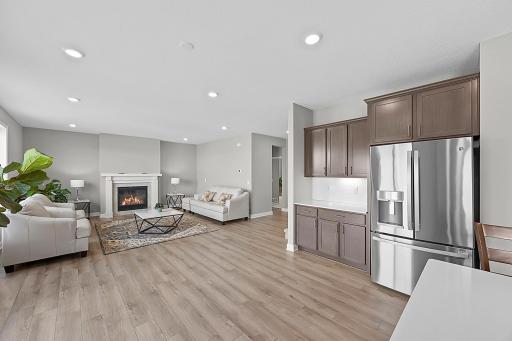819 Spancil Hill View, Saint Paul, MN 55129