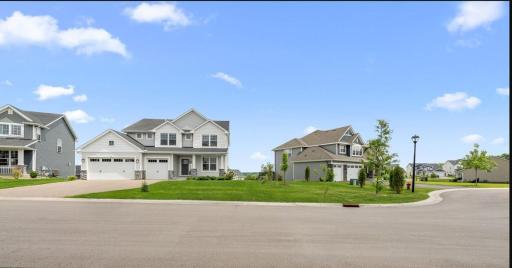819 Spancil Hill View, Saint Paul, MN 55129