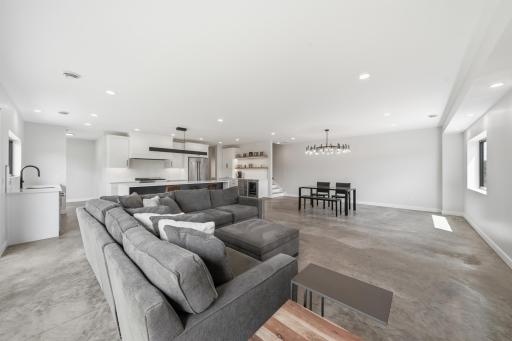 880 Wild Oak Trail, Independence, MN 55359