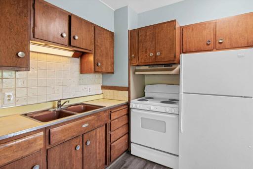 1221 29th Avenue NE, Minneapolis, MN 55418