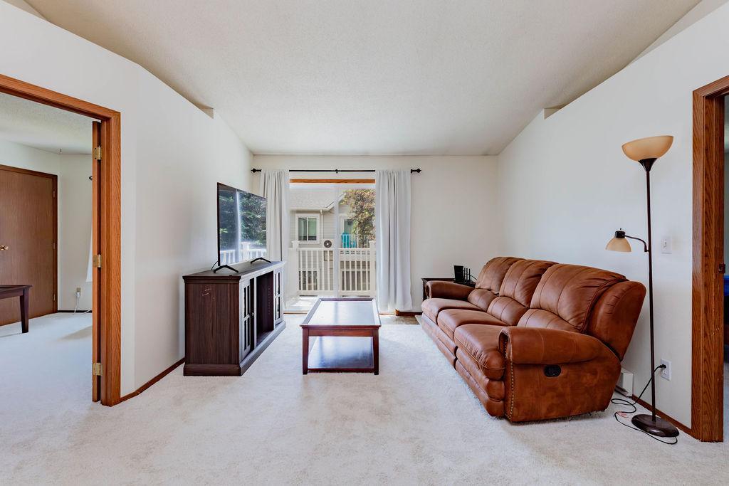 Living Room/Door to Patio