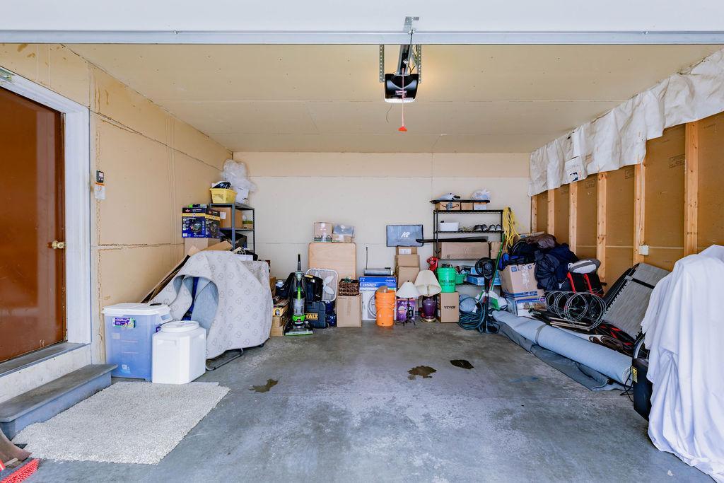 2 Stall Attached Garage