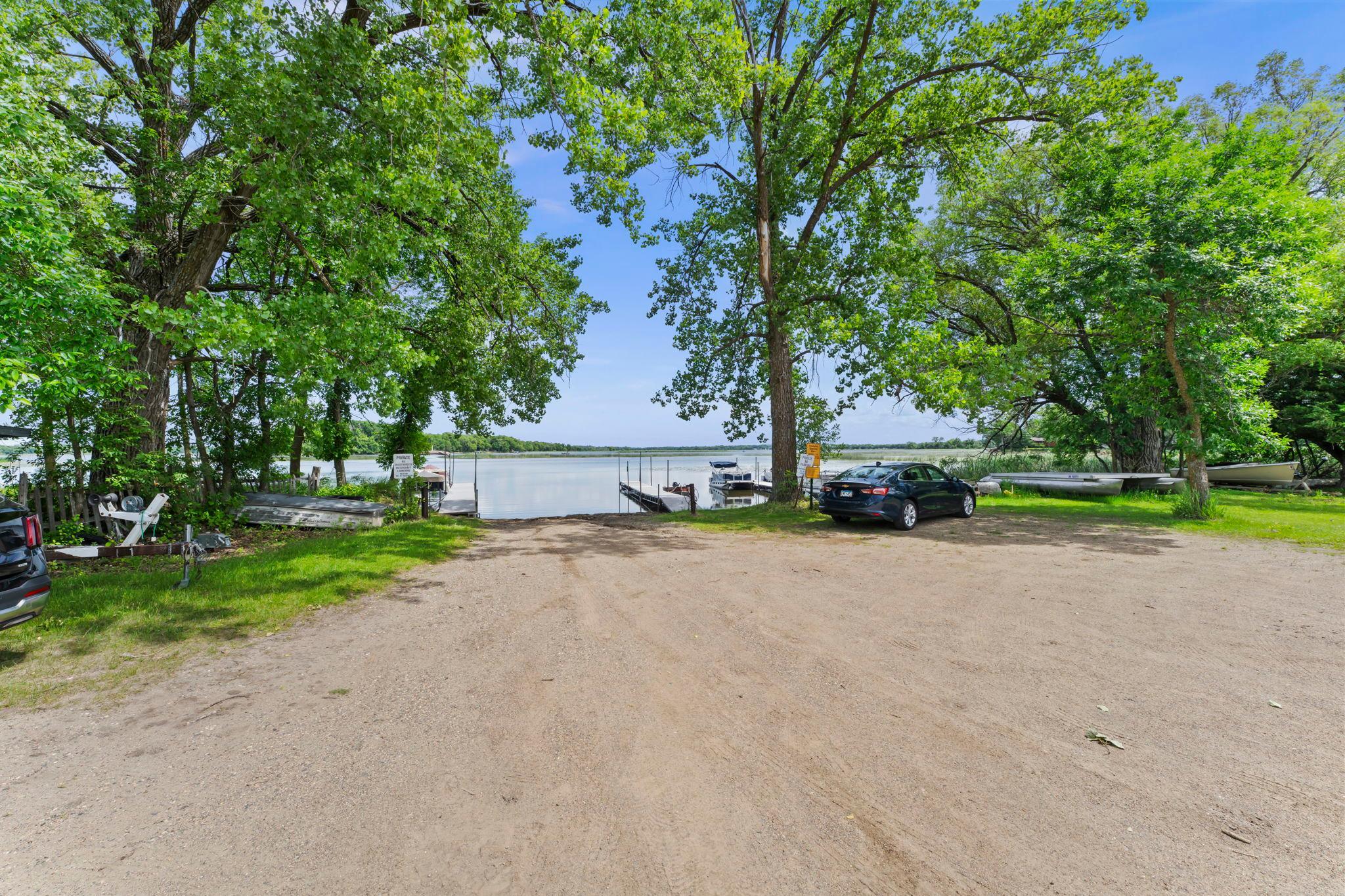 Private Boat Launch-Montgomery Ave