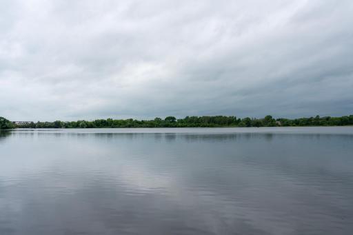 River is stunning - amazing panoramic views & location