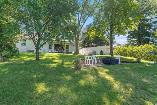 Level lot with great firepit seating area