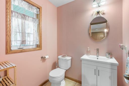 503 Chalupsky Avenue NE, New Prague, MN 56071