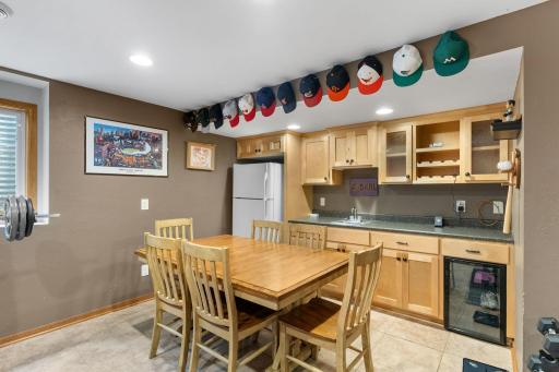 503 Chalupsky Avenue NE, New Prague, MN 56071