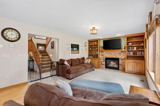 503 Chalupsky Avenue NE, New Prague, MN 56071