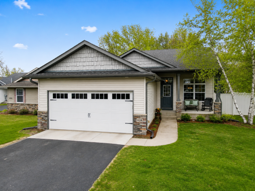 828 Winsome Way NW, Isanti, MN 55040