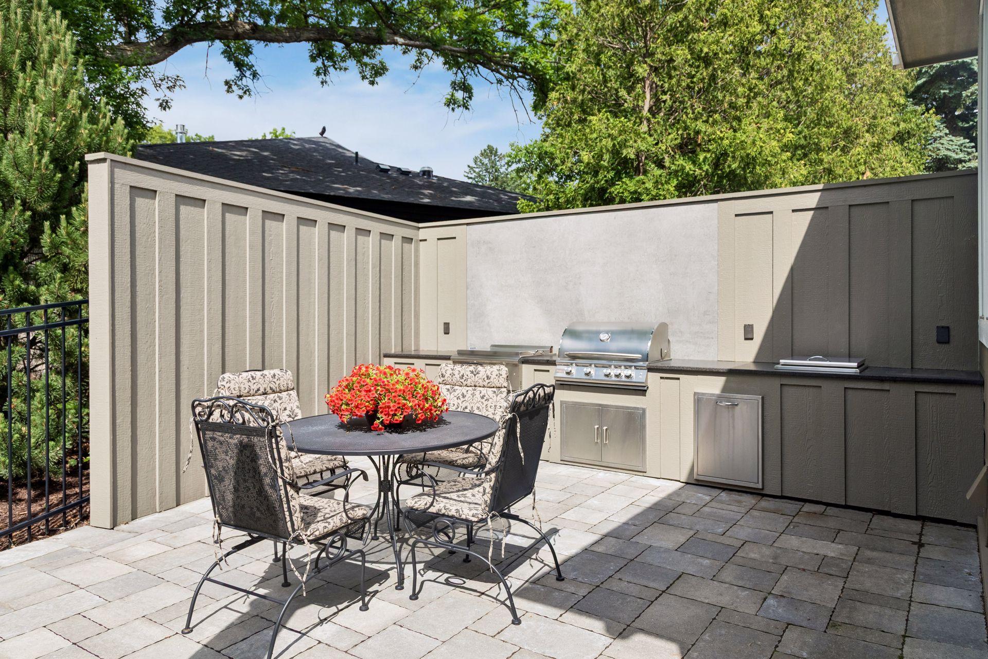 Built in grilling area perfect for summer meals