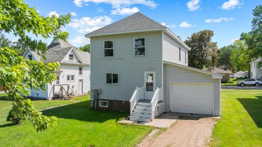 204 1st Street, Russell, MN 56169