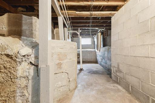 204 1st Street, Russell, MN 56169
