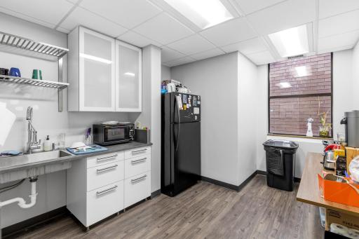 2375 University Avenue W, Saint Paul, MN 55114