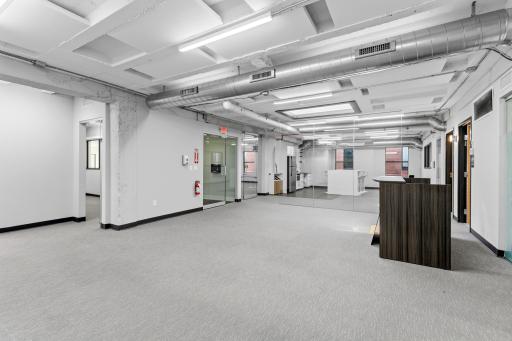 2375 University Avenue W, Saint Paul, MN 55114