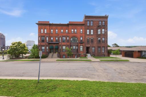 168 College Avenue W, 2, Saint Paul, MN 55102